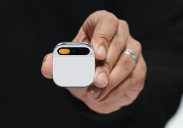 Humane's AI Pin